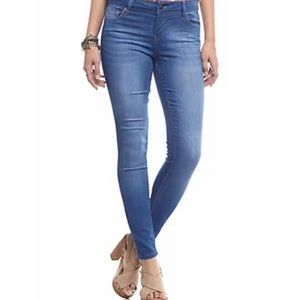 🔥3/$20 Celebrity Pink Midrise Skinny Jeans
